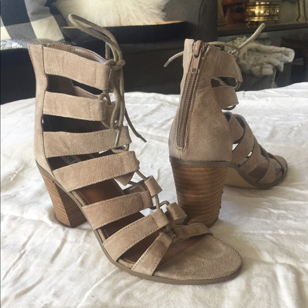 Women’s Shoes